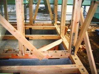 �y��~���E�\������